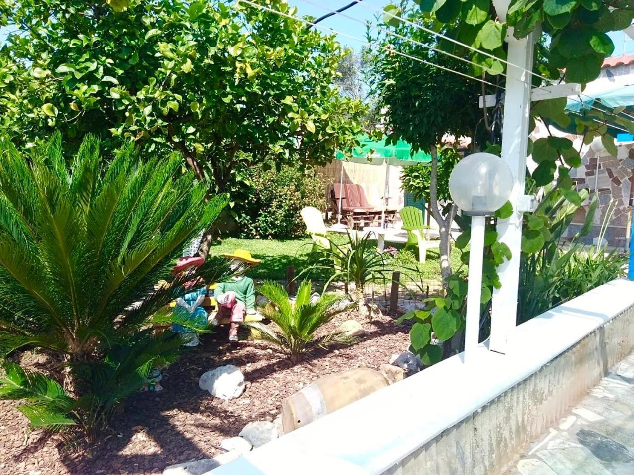 Villette Vacanze - Vie Russe Marina Di Pescoluse Esterno foto